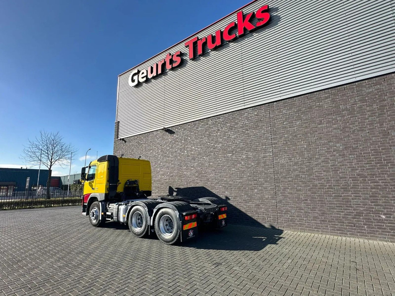 Volvo FM 450 6X4 HYDRAULIEK WEINIG KM!!! NIEDRIGE KM!! - Cabeza tractora: foto 3 Volvo FM 450 6X4 HYDRAULIEK WEINIG KM!!! NIEDRIGE KM!! - Cabeza tractora: foto 3