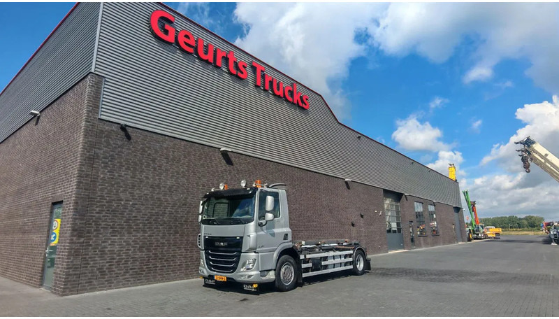 DAF CF 370 4x2 MET HTS 1425.5.130 KABELSYSTEEM 14 TON - Camión con equipo de cable: foto 3 DAF CF 370 4x2 MET HTS 1425.5.130 KABELSYSTEEM 14 TON - Camión con equipo de cable: foto 3