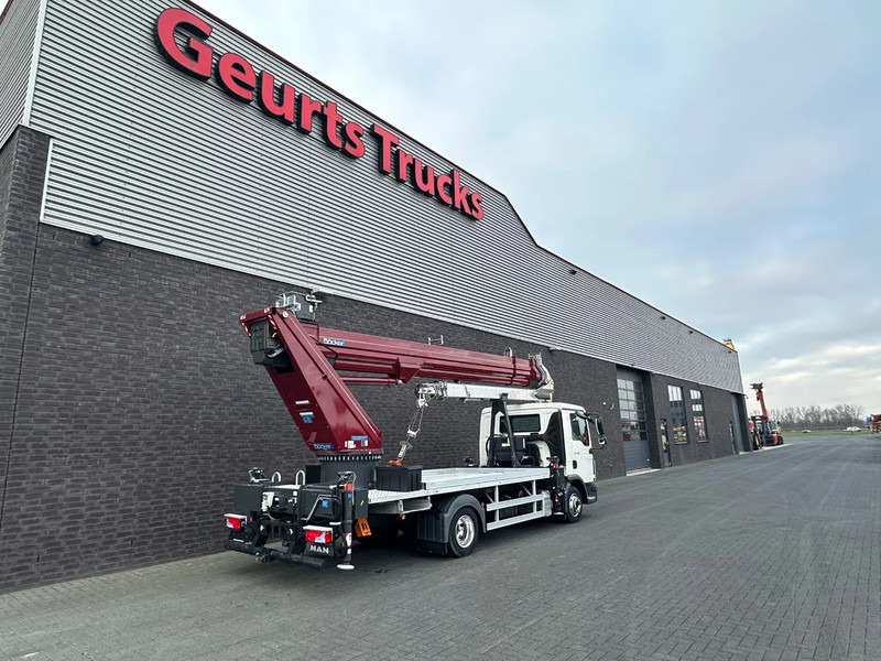 Camión grúa MAN TGL 7.180 4X2 BB BOCKER AK37/4000 + JIB MONTAGEKRAN/DACHDECKERKRAN/ROOFCRANE/KRAAN/KRAN/GRUA: foto 6 Camión grúa MAN TGL 7.180 4X2 BB BOCKER AK37/4000 + JIB MONTAGEKRAN/DACHDECKERKRAN/ROOFCRANE/KRAAN/KRAN/GRUA: foto 6