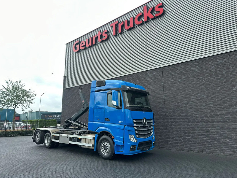 Mercedes-Benz Actros 2545 6X2 MET HIAB MULTILIFT XR21S61 HAAKARMSYSTEEM / ABROLLKIPPER / HOOKLIFT - Camión multibasculante: foto 5 Mercedes-Benz Actros 2545 6X2 MET HIAB MULTILIFT XR21S61 HAAKARMSYSTEEM / ABROLLKIPPER / HOOKLIFT - Camión multibasculante: foto 5