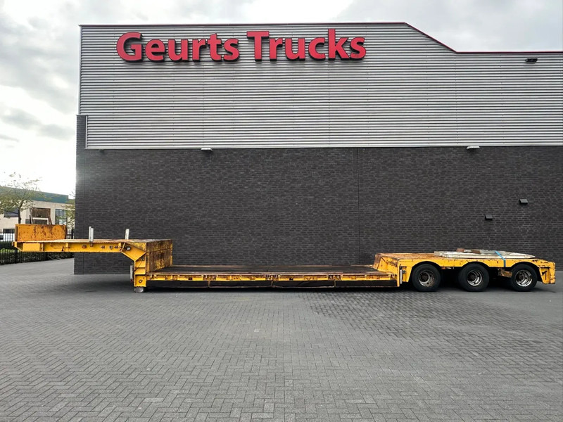 Nooteboom EURO-48-03 DIEPLADER / TIEFLADER / LOW LOADER MET HYDRAULISCH VERING EN STUURASSEN - Semirremolque góndola rebajadas: foto 1 Nooteboom EURO-48-03 DIEPLADER / TIEFLADER / LOW LOADER MET HYDRAULISCH VERING EN STUURASSEN - Semirremolque góndola rebajadas: foto 1