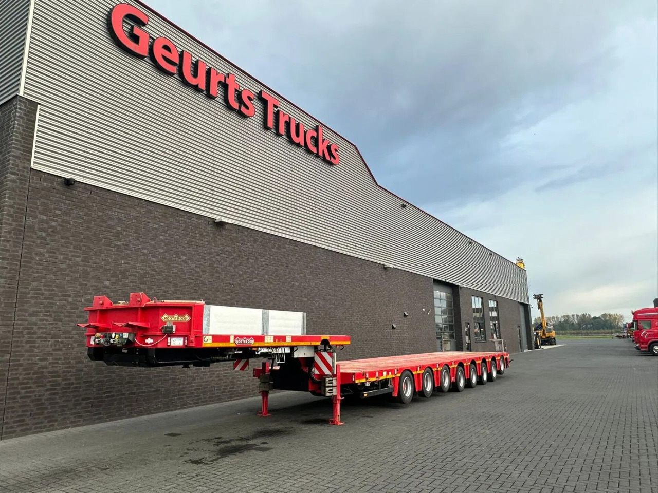 Nooteboom MCO-121-08V 8 AXEL SEMIE LOWLOADER 1X EXTENDABLE - Semirremolque góndola rebajadas: foto 2 Nooteboom MCO-121-08V 8 AXEL SEMIE LOWLOADER 1X EXTENDABLE - Semirremolque góndola rebajadas: foto 2
