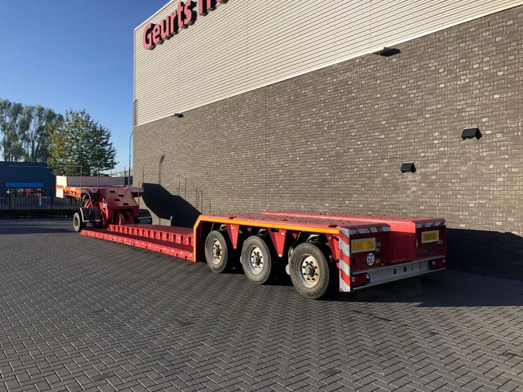 Rojo 1+ 3 LOWLOADER - Semirremolque góndola rebajadas: foto 4 Rojo 1+ 3 LOWLOADER - Semirremolque góndola rebajadas: foto 4