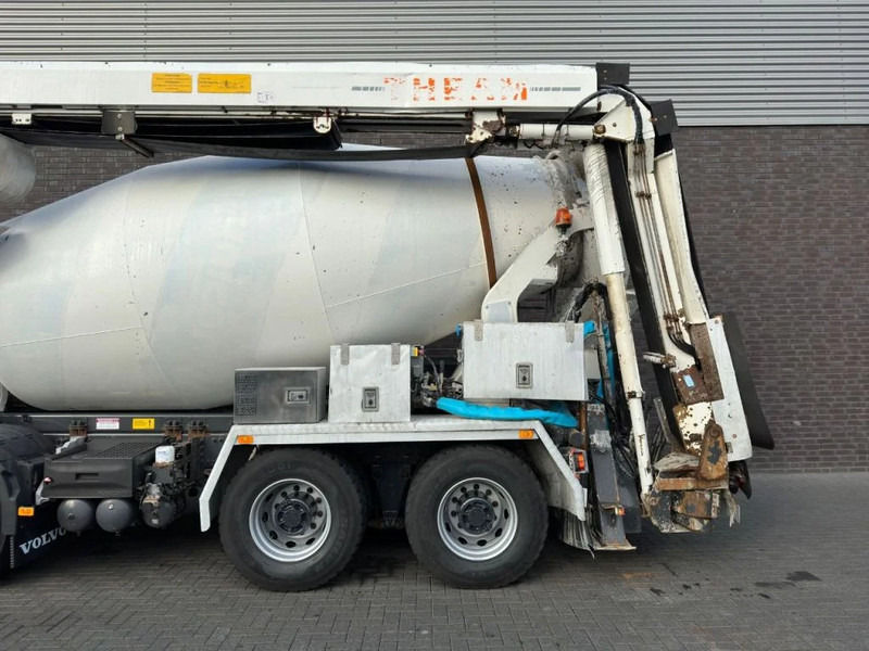 Camión hormigonera Volvo FM 410 8X4 + STETTER 9 M3 MIXER/MISCHER + THEAM 15 M TRANSPORTBAND/BELT: foto 15