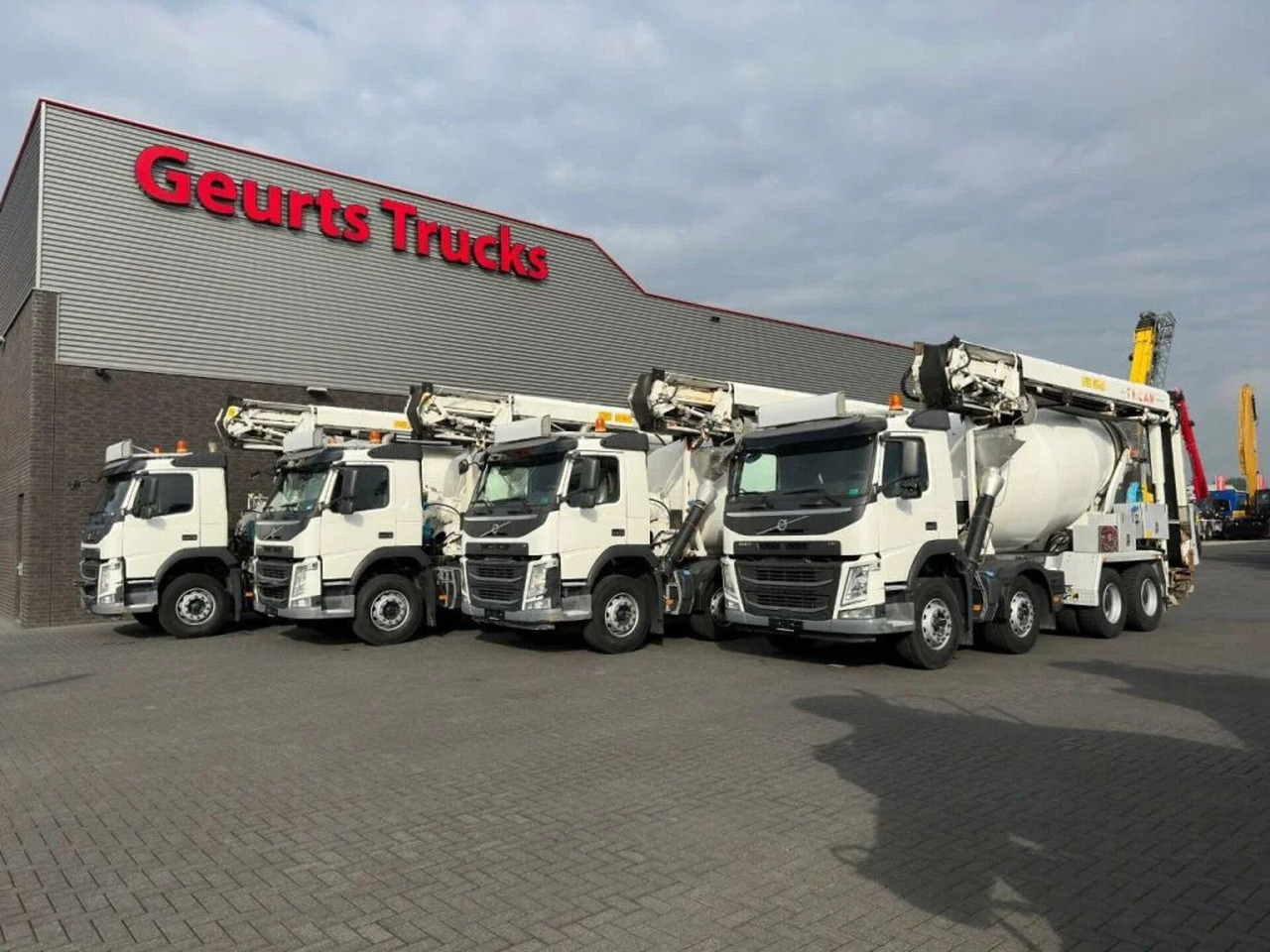 Leasing de  Volvo FM 410 8X4 + STETTER 9 M3 MIXER/MISCHER + THEAM Volvo FM 410 8X4 + STETTER 9 M3 MIXER/MISCHER + THEAM: foto 29