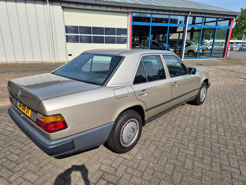 Mercedes-Benz 200-serie 200 E.. W124 - Coche: foto 3 Mercedes-Benz 200-serie 200 E.. W124 - Coche: foto 3