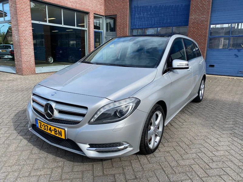 Mercedes-Benz B-Klasse 180 Ambition autom. panoramadak - SUV/ Todoterreno: foto 1 Mercedes-Benz B-Klasse 180 Ambition autom. panoramadak - SUV/ Todoterreno: foto 1