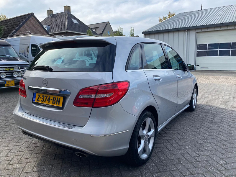 Mercedes-Benz B-Klasse 180 Ambition autom. panoramadak - SUV/ Todoterreno: foto 4 Mercedes-Benz B-Klasse 180 Ambition autom. panoramadak - SUV/ Todoterreno: foto 4