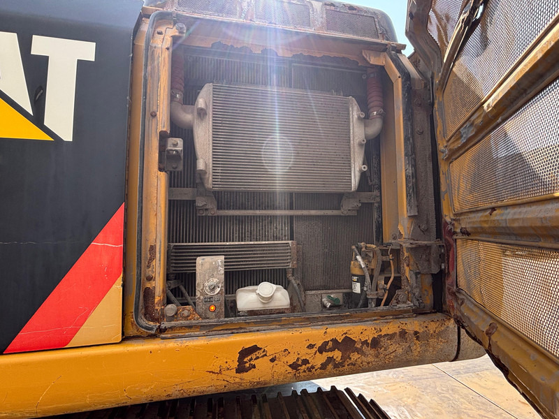 Excavadora de cadenas Caterpillar 330FL: foto 19 Excavadora de cadenas Caterpillar 330FL: foto 19