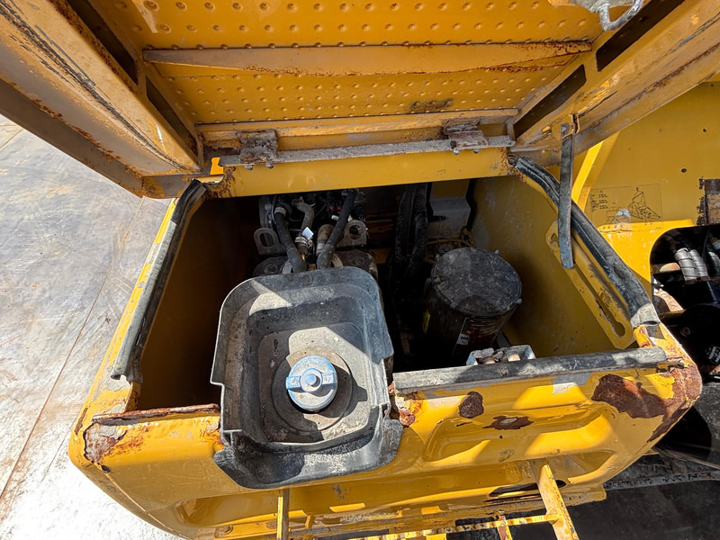 Excavadora de cadenas Caterpillar 330FL: foto 16 Excavadora de cadenas Caterpillar 330FL: foto 16