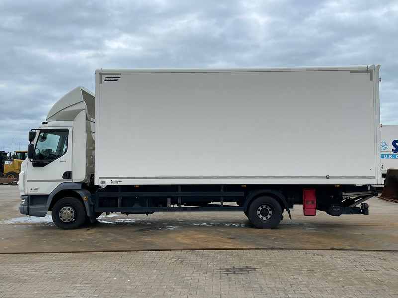 DAF LF 180 FA - Camión caja cerrada: foto 2 DAF LF 180 FA - Camión caja cerrada: foto 2