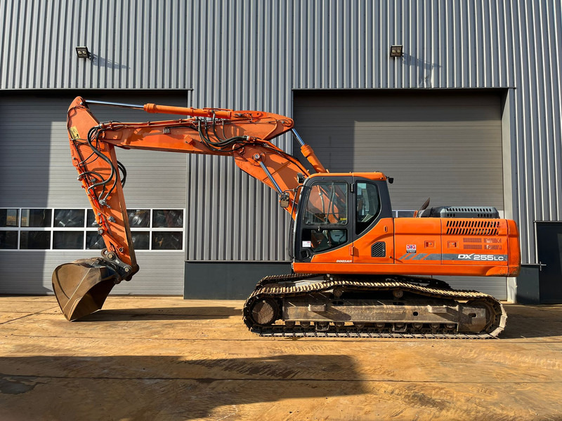 Doosan DX255LC-3 - Excavadora de cadenas: foto 1 Doosan DX255LC-3 - Excavadora de cadenas: foto 1
