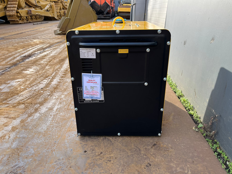 Giga power PLD8500SE 8 kVA silent generator - Generador industriale: foto 4 Giga power PLD8500SE 8 kVA silent generator - Generador industriale: foto 4