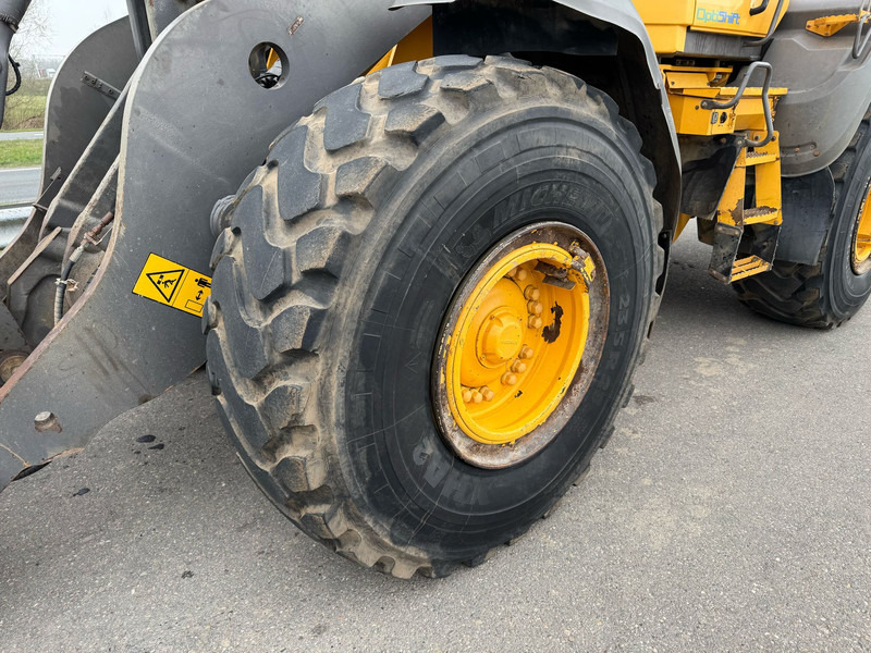 Cargadora de ruedas Volvo L110H: foto 15 Cargadora de ruedas Volvo L110H: foto 15