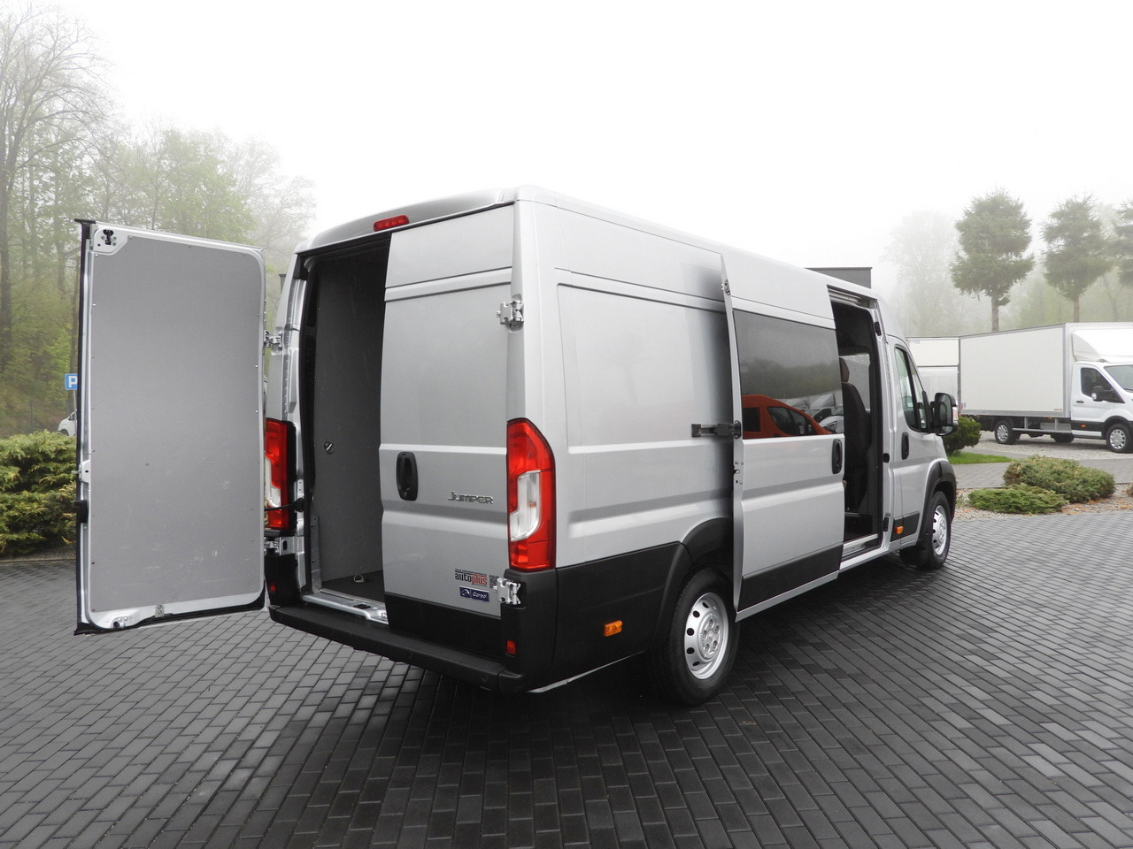 CITROEN JUMPER BOX DELIVERY VAN 7 SEATS CRUISE CONTROL LED LIGHTS AIR CONDITIONING 165HP - Furgón: foto 3 CITROEN JUMPER BOX DELIVERY VAN 7 SEATS CRUISE CONTROL LED LIGHTS AIR CONDITIONING 165HP - Furgón: foto 3