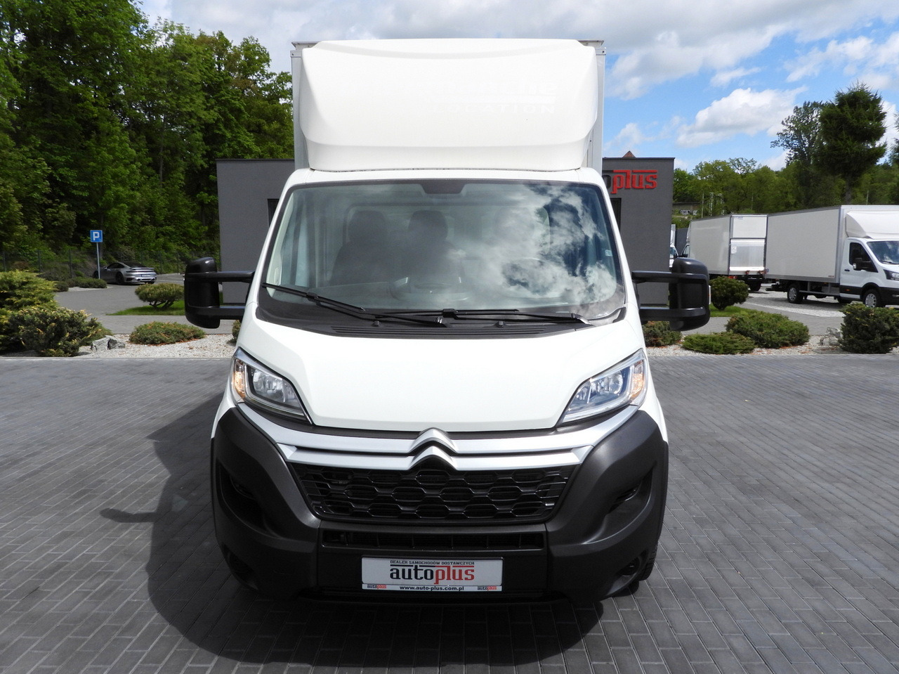 CITROEN JUMPER BOX LIFT 8 PALLETS CRUISE CONTROL NAVIGATION AIR CONDITIONING 165HP - Furgoneta caja cerrada: foto 5 CITROEN JUMPER BOX LIFT 8 PALLETS CRUISE CONTROL NAVIGATION AIR CONDITIONING 165HP - Furgoneta caja cerrada: foto 5