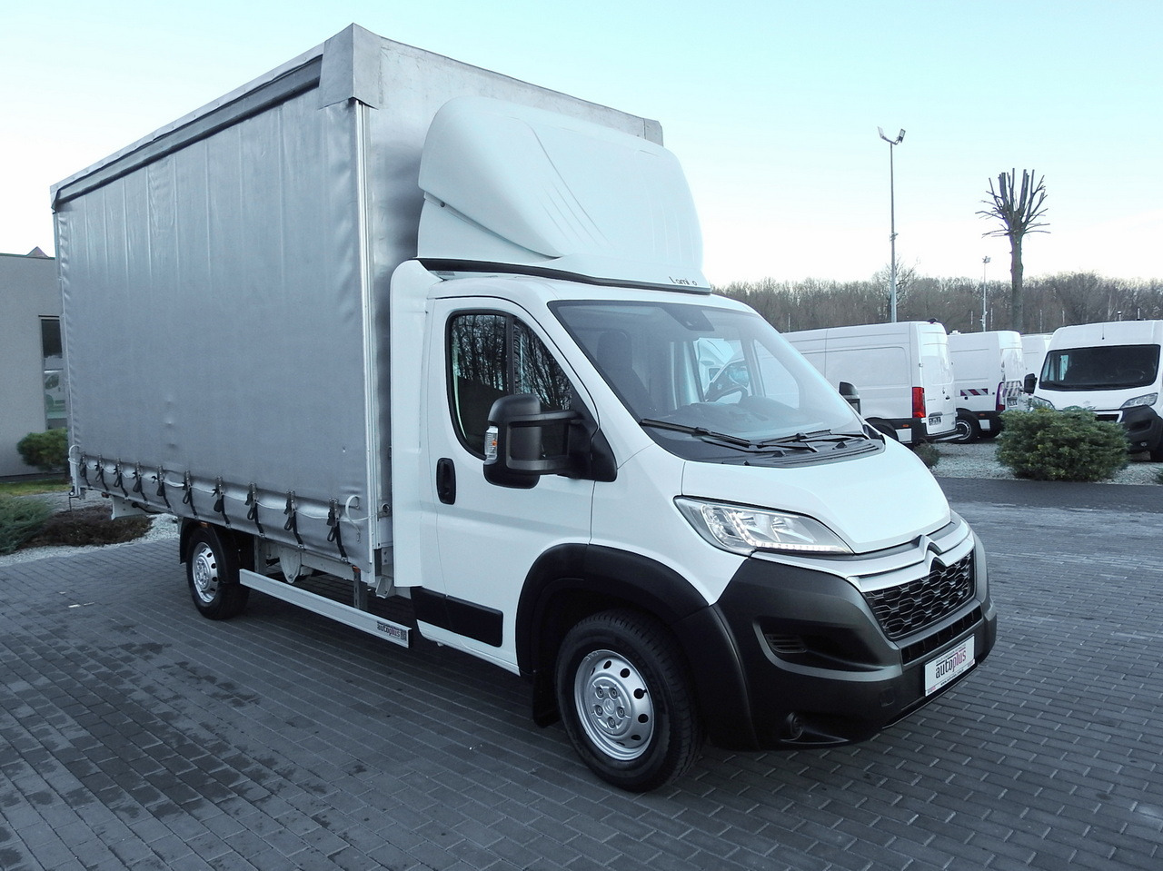 CITROEN JUMPER TARPAULIN 10 PALLETS CRUISE CONTROL AIR CONDITIONING LED LIGHTS PNEUMATICS 165HP - Furgoneta con lona: foto 4 CITROEN JUMPER TARPAULIN 10 PALLETS CRUISE CONTROL AIR CONDITIONING LED LIGHTS PNEUMATICS 165HP - Furgoneta con lona: foto 4