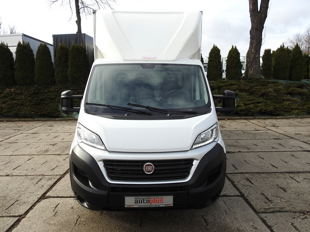 FIAT DUCATO BOX LIFT 8 PALLETS CRUISE CONTROL NAVIGATION AIR CONDITIONING LED LIGHTS 130HP - Furgoneta caja cerrada: foto 5 FIAT DUCATO BOX LIFT 8 PALLETS CRUISE CONTROL NAVIGATION AIR CONDITIONING LED LIGHTS 130HP - Furgoneta caja cerrada: foto 5