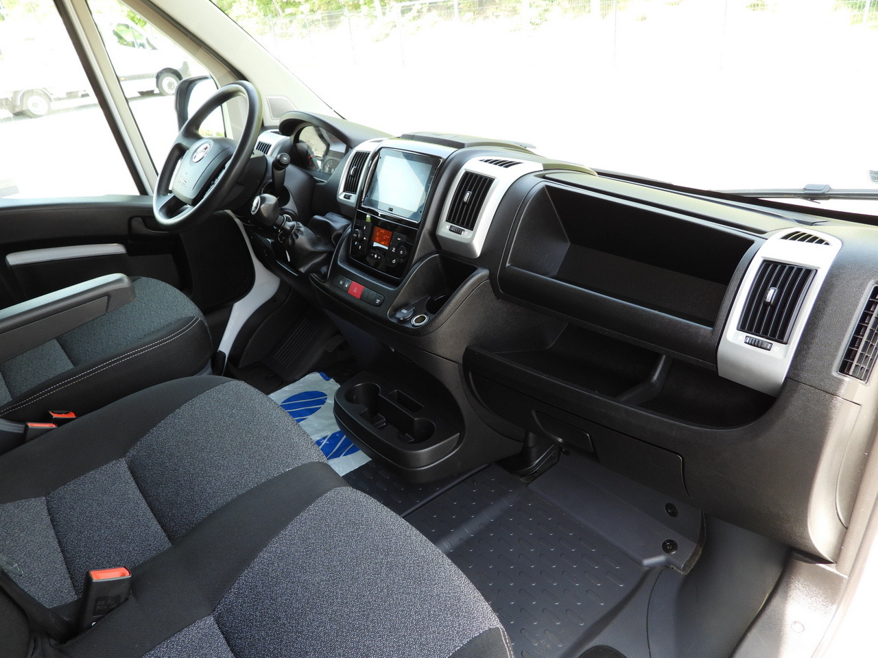 Furgoneta con lona FIAT DUCATO TARPAULIN 10 PALLETS WEBASTO CRUISE CONTROL AIR CONDITIONING LED LIGHTS PNEUMATICS  160HP: foto 43