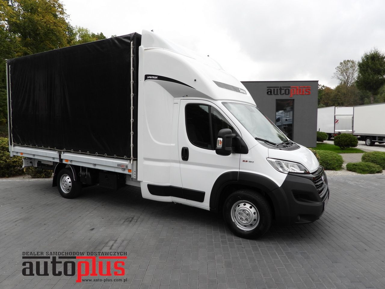 FIAT DUCATO TARPAULIN 9 PALLETS CRUISE CONTROL LED LIGHTS PNEUMATICS AIR CONDITIONING 180HP - Furgoneta con lona: foto 1 FIAT DUCATO TARPAULIN 9 PALLETS CRUISE CONTROL LED LIGHTS PNEUMATICS AIR CONDITIONING 180HP - Furgoneta con lona: foto 1