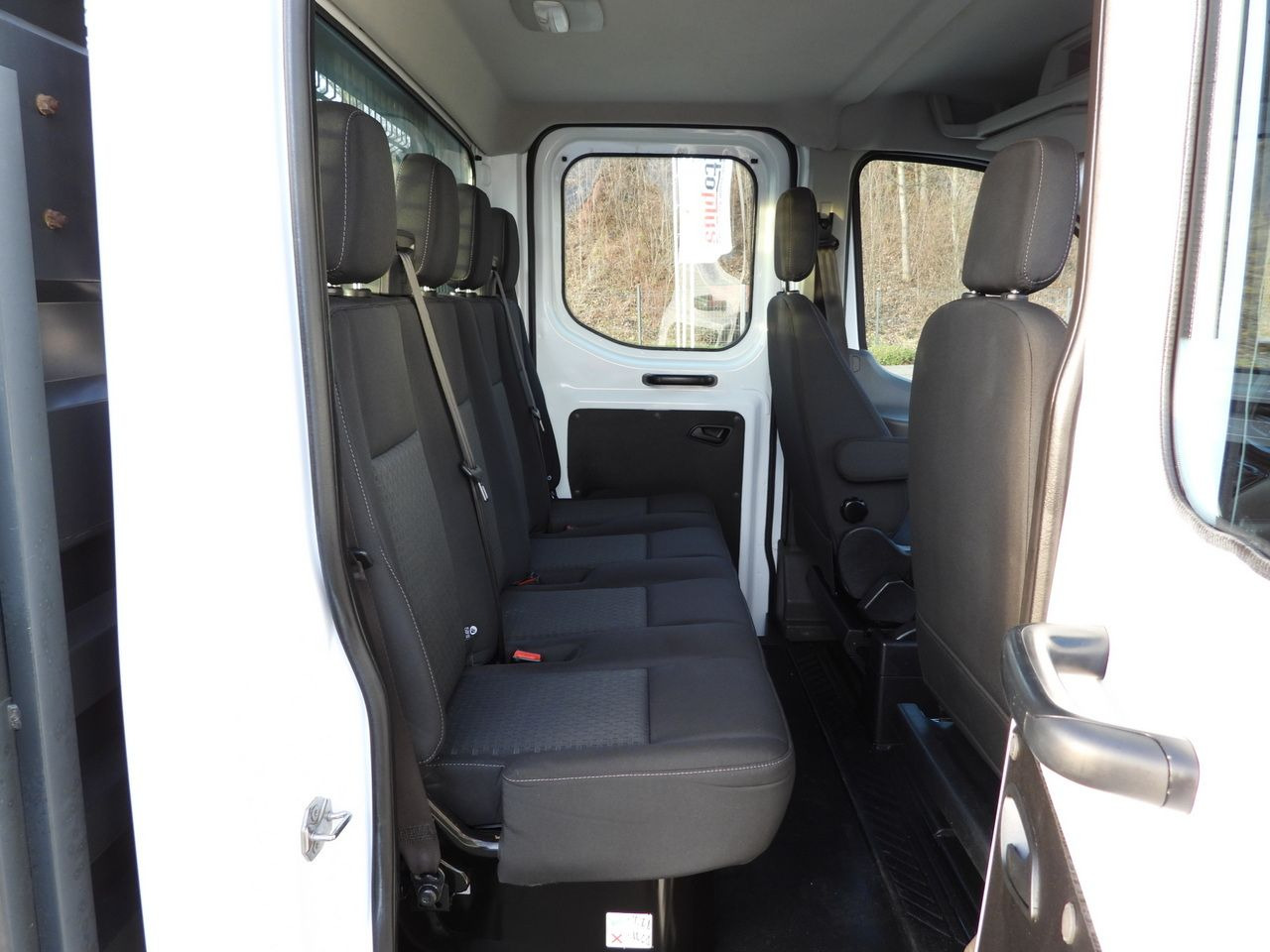 Furgoneta combi FORD TRANSIT 4x4 STAKE BODY DOUBLE CABIN DOKA 6 SEATS CRUISE CONTROL LED LIGHTS AIR CONDITIONING 170HP: foto 45 Furgoneta combi FORD TRANSIT 4x4 STAKE BODY DOUBLE CABIN DOKA 6 SEATS CRUISE CONTROL LED LIGHTS AIR CONDITIONING 170HP: foto 45