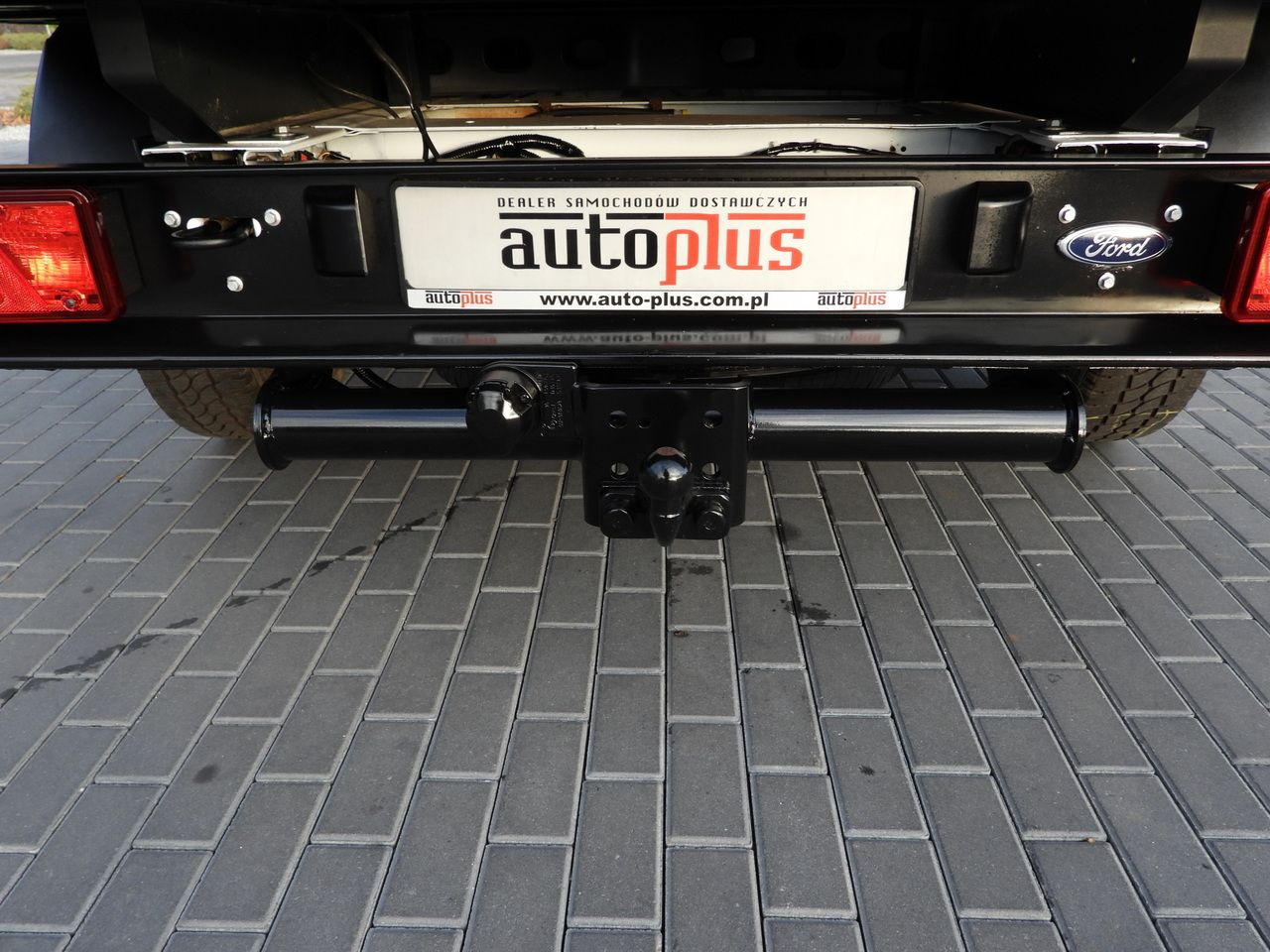 Furgoneta combi FORD TRANSIT 4x4 STAKE BODY DOUBLE CABIN DOKA 6 SEATS CRUISE CONTROL LED LIGHTS AIR CONDITIONING 170HP: foto 20 Furgoneta combi FORD TRANSIT 4x4 STAKE BODY DOUBLE CABIN DOKA 6 SEATS CRUISE CONTROL LED LIGHTS AIR CONDITIONING 170HP: foto 20