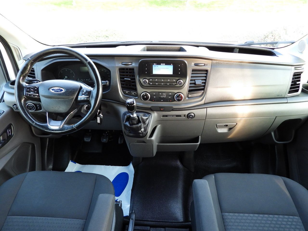 Furgoneta combi FORD TRANSIT 4x4 STAKE BODY DOUBLE CABIN DOKA 6 SEATS CRUISE CONTROL LED LIGHTS AIR CONDITIONING 170HP: foto 30 Furgoneta combi FORD TRANSIT 4x4 STAKE BODY DOUBLE CABIN DOKA 6 SEATS CRUISE CONTROL LED LIGHTS AIR CONDITIONING 170HP: foto 30