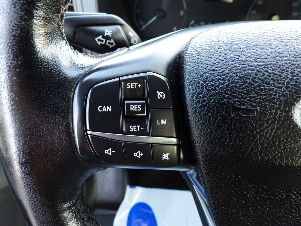 Furgoneta combi FORD TRANSIT 4x4 STAKE BODY DOUBLE CABIN DOKA 6 SEATS CRUISE CONTROL LED LIGHTS AIR CONDITIONING 170HP: foto 33 Furgoneta combi FORD TRANSIT 4x4 STAKE BODY DOUBLE CABIN DOKA 6 SEATS CRUISE CONTROL LED LIGHTS AIR CONDITIONING 170HP: foto 33