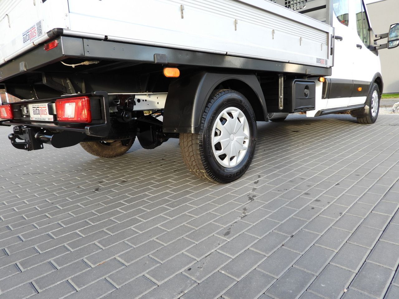 Furgoneta combi FORD TRANSIT 4x4 STAKE BODY DOUBLE CABIN DOKA 6 SEATS CRUISE CONTROL LED LIGHTS AIR CONDITIONING 170HP: foto 21 Furgoneta combi FORD TRANSIT 4x4 STAKE BODY DOUBLE CABIN DOKA 6 SEATS CRUISE CONTROL LED LIGHTS AIR CONDITIONING 170HP: foto 21