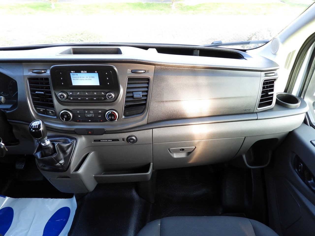 Furgoneta combi FORD TRANSIT 4x4 STAKE BODY DOUBLE CABIN DOKA 6 SEATS CRUISE CONTROL LED LIGHTS AIR CONDITIONING 170HP: foto 36 Furgoneta combi FORD TRANSIT 4x4 STAKE BODY DOUBLE CABIN DOKA 6 SEATS CRUISE CONTROL LED LIGHTS AIR CONDITIONING 170HP: foto 36