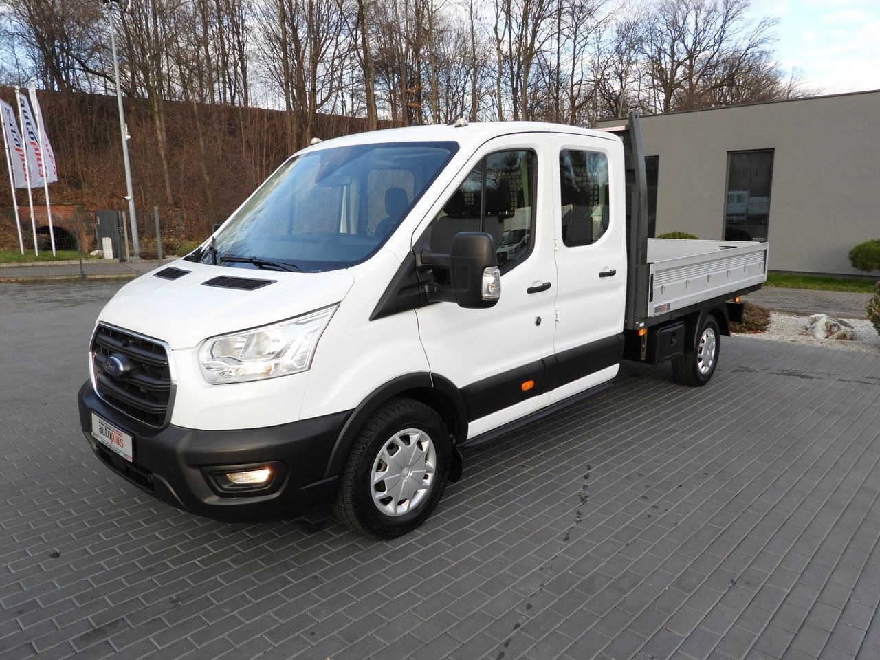 Furgoneta combi FORD TRANSIT 4x4 STAKE BODY DOUBLE CABIN DOKA 6 SEATS CRUISE CONTROL LED LIGHTS AIR CONDITIONING 170HP: foto 7 Furgoneta combi FORD TRANSIT 4x4 STAKE BODY DOUBLE CABIN DOKA 6 SEATS CRUISE CONTROL LED LIGHTS AIR CONDITIONING 170HP: foto 7