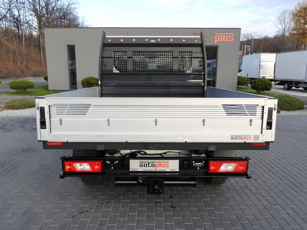 Furgoneta combi FORD TRANSIT 4x4 STAKE BODY DOUBLE CABIN DOKA 6 SEATS CRUISE CONTROL LED LIGHTS AIR CONDITIONING 170HP: foto 11 Furgoneta combi FORD TRANSIT 4x4 STAKE BODY DOUBLE CABIN DOKA 6 SEATS CRUISE CONTROL LED LIGHTS AIR CONDITIONING 170HP: foto 11