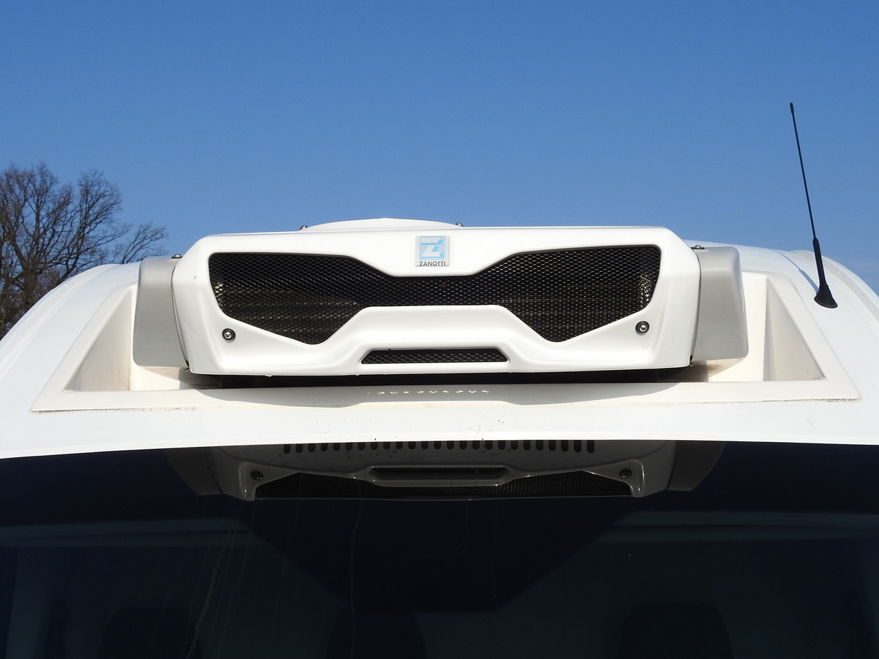 Furgoneta frigorifica FORD TRANSIT REFRIGERATOR VAN 0°C HEATING FUNCTION CRUISE CONTROL LED LIGHTS AIR CONDITIONING 130HP: foto 16 Furgoneta frigorifica FORD TRANSIT REFRIGERATOR VAN 0°C HEATING FUNCTION CRUISE CONTROL LED LIGHTS AIR CONDITIONING 130HP: foto 16