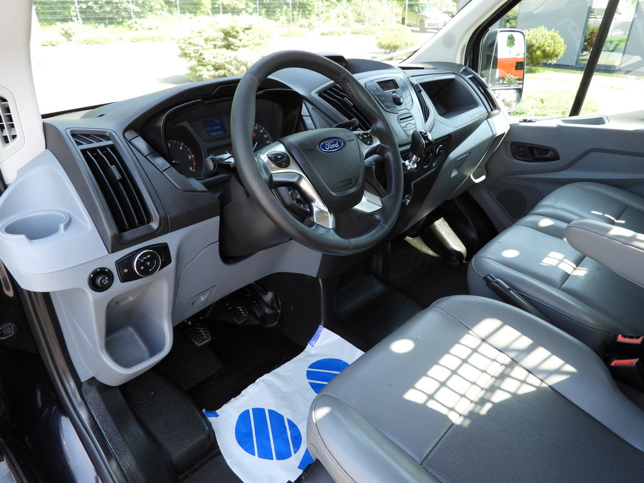 FORD TRANSIT STAKE BODY 8 PALLETS CRUISE CONTROL TWIN WHEELS AIR CONDITIONING 125HP - Furgoneta caja abierta: foto 2 FORD TRANSIT STAKE BODY 8 PALLETS CRUISE CONTROL TWIN WHEELS AIR CONDITIONING 125HP - Furgoneta caja abierta: foto 2