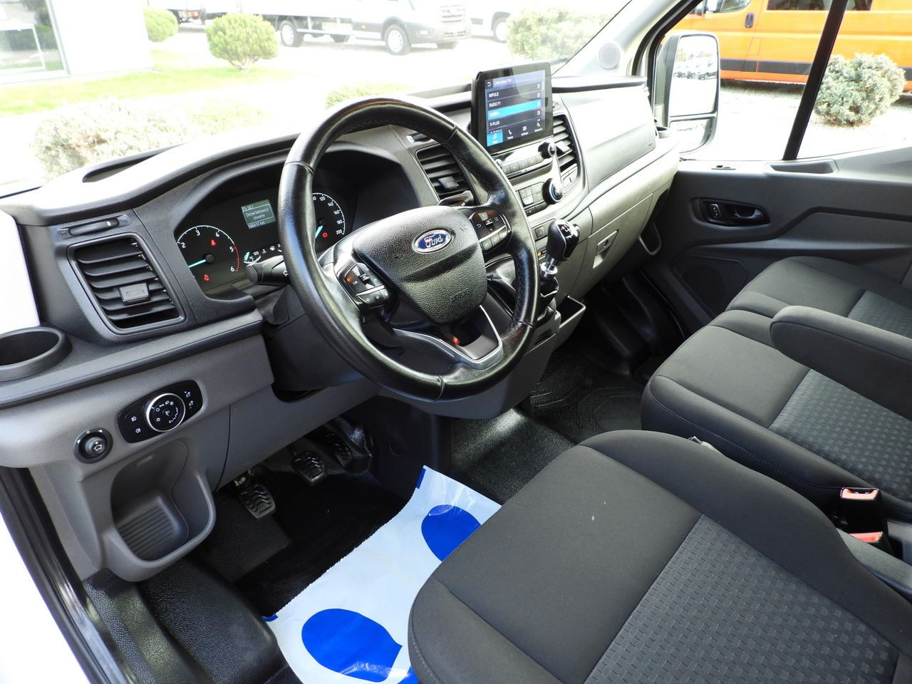 FORD TRANSIT TIPPER CRUISE CONTROL LED LIGHTS TWIN WHEELS AIR CONDITIONING 130HP - Furgoneta basculante: foto 2 FORD TRANSIT TIPPER CRUISE CONTROL LED LIGHTS TWIN WHEELS AIR CONDITIONING 130HP - Furgoneta basculante: foto 2