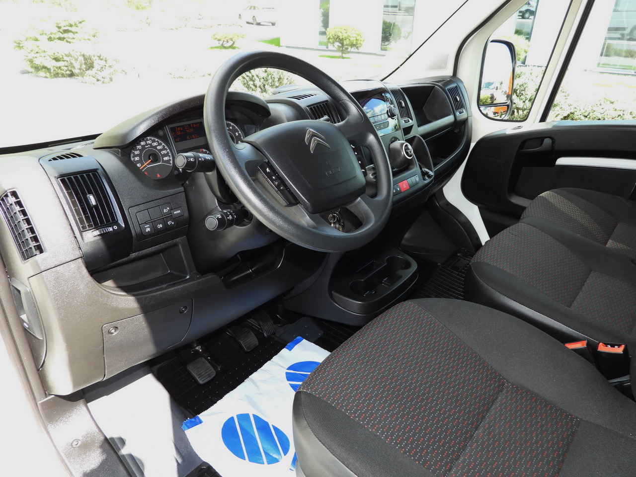 CITROEN JUMPER BOX DELIVERY VAN 7 SEATS CRUISE CONTROL 120HP - Furgoneta: foto 2 CITROEN JUMPER BOX DELIVERY VAN 7 SEATS CRUISE CONTROL 120HP - Furgoneta: foto 2