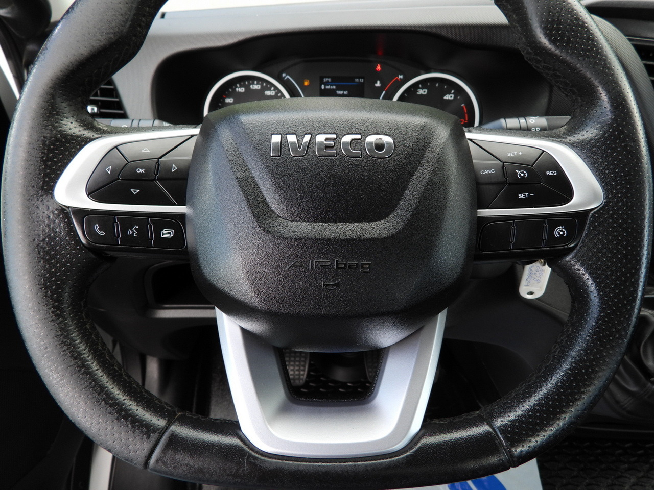 Furgoneta caja abierta IVECO DAILY 35S16 STAKE BODY 10 PALLETS CRUISE CONTROL AIR CONDITIONING 160HP: foto 29 Furgoneta caja abierta IVECO DAILY 35S16 STAKE BODY 10 PALLETS CRUISE CONTROL AIR CONDITIONING 160HP: foto 29