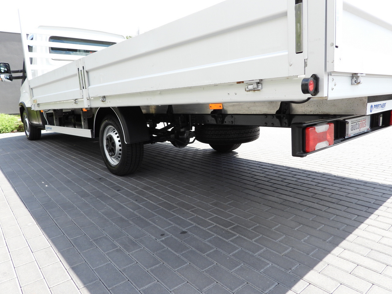 Furgoneta caja abierta IVECO DAILY 35S16 STAKE BODY 10 PALLETS CRUISE CONTROL AIR CONDITIONING 160HP: foto 15 Furgoneta caja abierta IVECO DAILY 35S16 STAKE BODY 10 PALLETS CRUISE CONTROL AIR CONDITIONING 160HP: foto 15