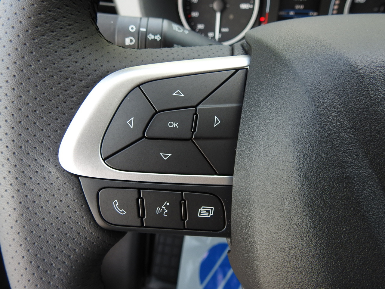 Furgoneta con lona nuevo IVECO DAILY 35S18 NEW TARPAULIN 8 PALLETS CRUISE CONTROL NAVIGATION LED LIGHTS AUTOMATIC TRANSMISSION HI-MATIC MANUFACTURERS WARRANTY 180HP: foto 36 Furgoneta con lona nuevo IVECO DAILY 35S18 NEW TARPAULIN 8 PALLETS CRUISE CONTROL NAVIGATION LED LIGHTS AUTOMATIC TRANSMISSION HI-MATIC MANUFACTURERS WARRANTY 180HP: foto 36