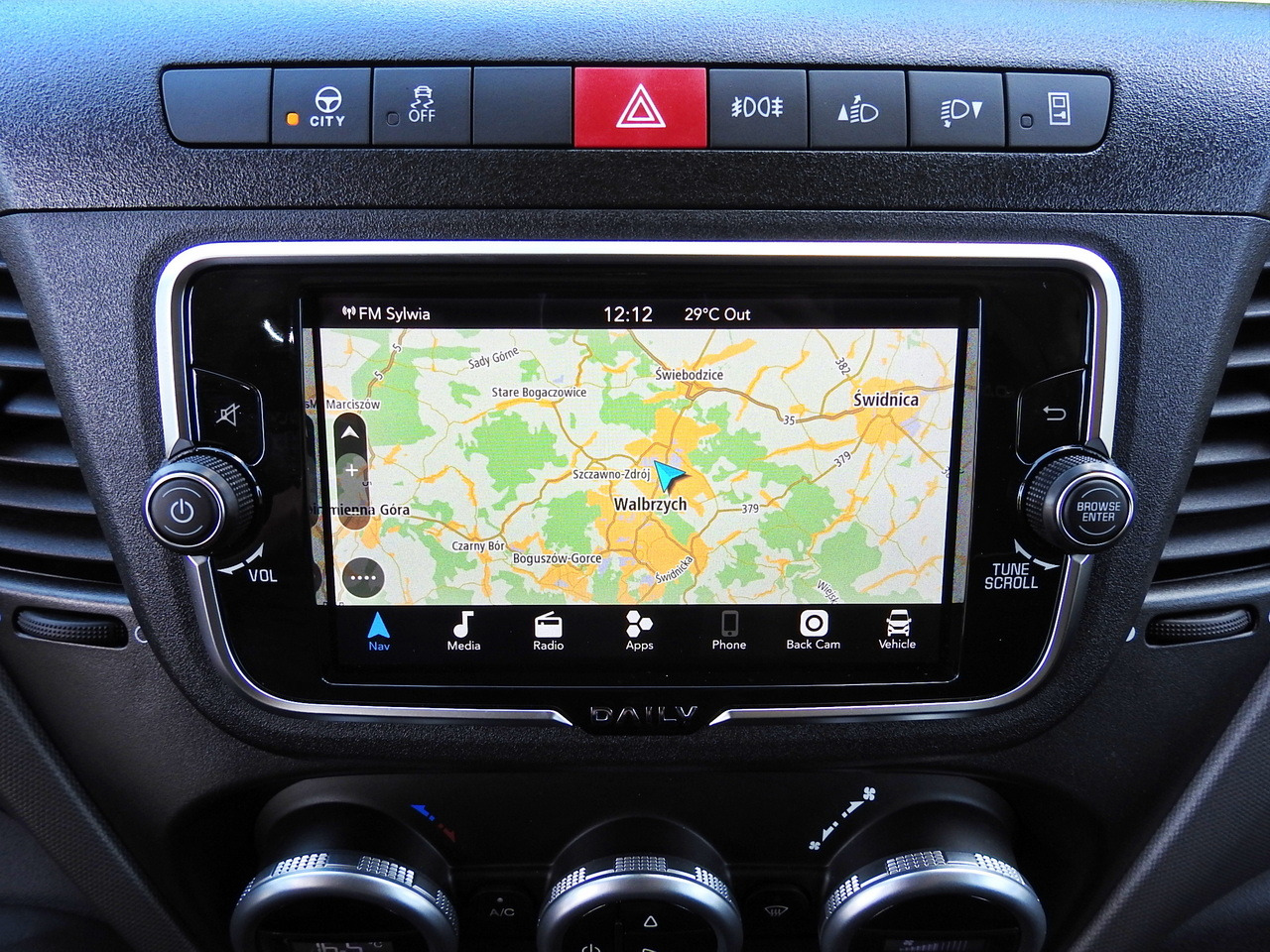 Furgoneta con lona nuevo IVECO DAILY 35S18 NEW TARPAULIN 8 PALLETS CRUISE CONTROL NAVIGATION LED LIGHTS AUTOMATIC TRANSMISSION HI-MATIC MANUFACTURERS WARRANTY 180HP: foto 44 Furgoneta con lona nuevo IVECO DAILY 35S18 NEW TARPAULIN 8 PALLETS CRUISE CONTROL NAVIGATION LED LIGHTS AUTOMATIC TRANSMISSION HI-MATIC MANUFACTURERS WARRANTY 180HP: foto 44