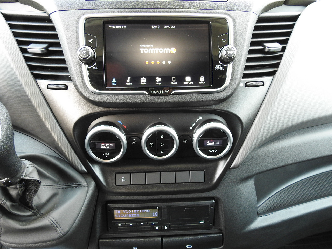 Furgoneta con lona nuevo IVECO DAILY 35S18 NEW TARPAULIN 8 PALLETS CRUISE CONTROL NAVIGATION LED LIGHTS AUTOMATIC TRANSMISSION HI-MATIC MANUFACTURERS WARRANTY 180HP: foto 42 Furgoneta con lona nuevo IVECO DAILY 35S18 NEW TARPAULIN 8 PALLETS CRUISE CONTROL NAVIGATION LED LIGHTS AUTOMATIC TRANSMISSION HI-MATIC MANUFACTURERS WARRANTY 180HP: foto 42