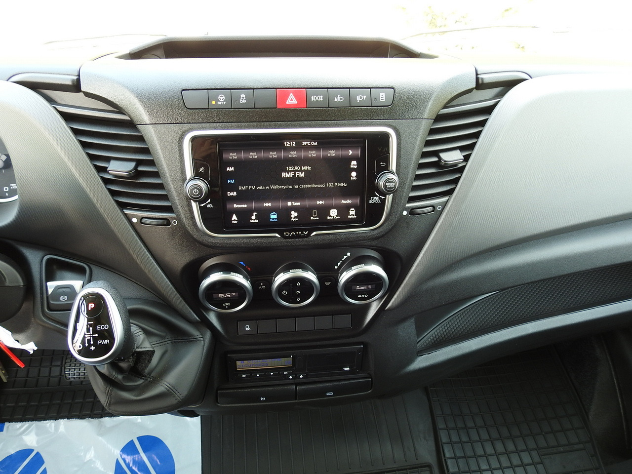 Furgoneta con lona nuevo IVECO DAILY 35S18 NEW TARPAULIN 8 PALLETS CRUISE CONTROL NAVIGATION LED LIGHTS AUTOMATIC TRANSMISSION HI-MATIC MANUFACTURERS WARRANTY 180HP: foto 41 Furgoneta con lona nuevo IVECO DAILY 35S18 NEW TARPAULIN 8 PALLETS CRUISE CONTROL NAVIGATION LED LIGHTS AUTOMATIC TRANSMISSION HI-MATIC MANUFACTURERS WARRANTY 180HP: foto 41