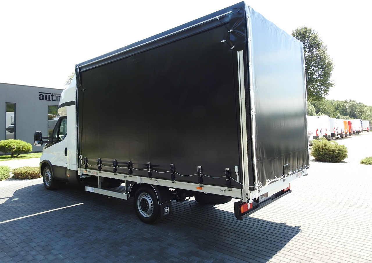 Furgoneta con lona nuevo IVECO DAILY 35S18 NEW TARPAULIN 8 PALLETS CRUISE CONTROL NAVIGATION LED LIGHTS AUTOMATIC TRANSMISSION HI-MATIC MANUFACTURERS WARRANTY 180HP: foto 10 Furgoneta con lona nuevo IVECO DAILY 35S18 NEW TARPAULIN 8 PALLETS CRUISE CONTROL NAVIGATION LED LIGHTS AUTOMATIC TRANSMISSION HI-MATIC MANUFACTURERS WARRANTY 180HP: foto 10