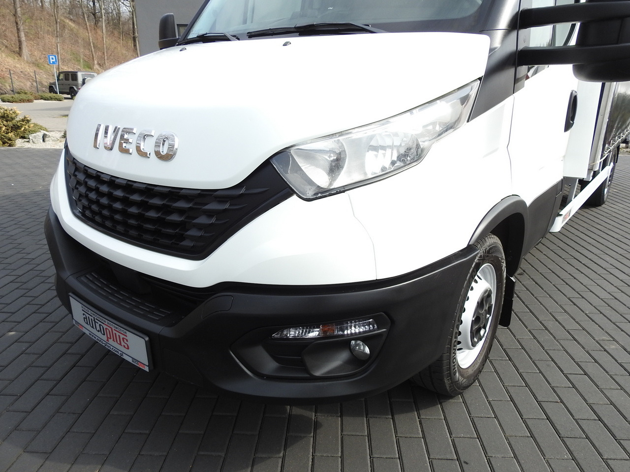 Furgoneta con lona IVECO DAILY  35S18 TARPAULIN 10 PALLETS WEBASTO CRUISE CONTROL AIR CONDITIONING  180HP: foto 20