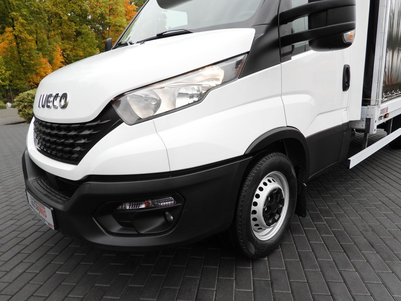 Furgoneta con lona IVECO DAILY 35S18 TARPAULIN LIFT 8 PALLETS WEBASTO CRUISE CONTROL AIR CONDITIONING  180HP: foto 20 Furgoneta con lona IVECO DAILY 35S18 TARPAULIN LIFT 8 PALLETS WEBASTO CRUISE CONTROL AIR CONDITIONING  180HP: foto 20