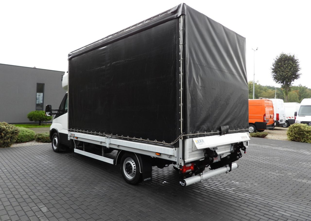 Furgoneta con lona IVECO DAILY 35S18 TARPAULIN LIFT 8 PALLETS WEBASTO CRUISE CONTROL AIR CONDITIONING  180HP: foto 10 Furgoneta con lona IVECO DAILY 35S18 TARPAULIN LIFT 8 PALLETS WEBASTO CRUISE CONTROL AIR CONDITIONING  180HP: foto 10