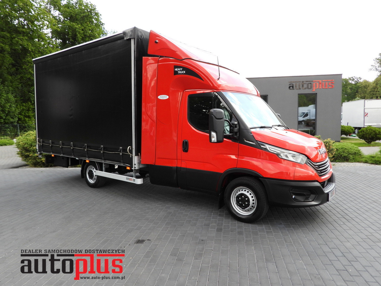 IVECO DAILY 35S21 TARPAULIN 10 PALLETS WEBASTO CRUISE CONTROL NAVIGATION LED LIGHTS PNEUMATICS AUTOMATIC TRANSMISSION HI-MATIC AIR CONDITIONING 210HP - Furgoneta con lona: foto 1 IVECO DAILY 35S21 TARPAULIN 10 PALLETS WEBASTO CRUISE CONTROL NAVIGATION LED LIGHTS PNEUMATICS AUTOMATIC TRANSMISSION HI-MATIC AIR CONDITIONING 210HP - Furgoneta con lona: foto 1