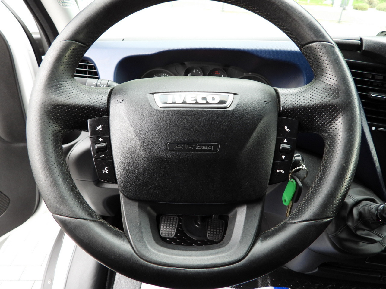 Leasing de IVECO DAILY 50C15 TARPAULIN 12 PALLETS CRUISE CONTROL TWIN WHEELS AIR CONDITIONING  150HP IVECO DAILY 50C15 TARPAULIN 12 PALLETS CRUISE CONTROL TWIN WHEELS AIR CONDITIONING  150HP: foto 34