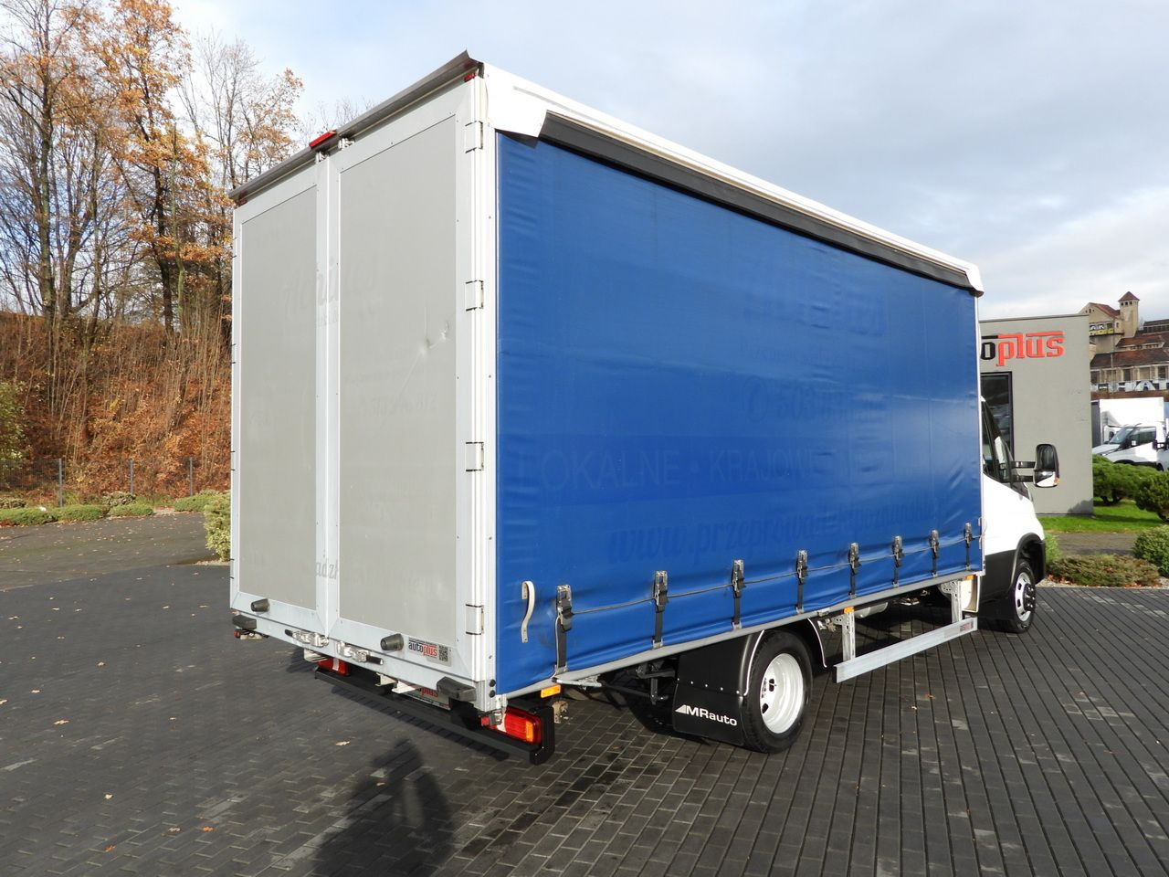 IVECO DAILY 50C16 TARPAULIN 10 PALLETS CRUISE CONTROL TWIN WHEELS AIR CONDITIONING 160HP - Furgoneta con lona: foto 3 IVECO DAILY 50C16 TARPAULIN 10 PALLETS CRUISE CONTROL TWIN WHEELS AIR CONDITIONING 160HP - Furgoneta con lona: foto 3