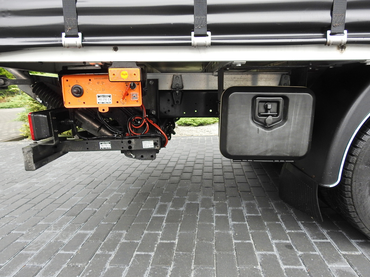 Leasing de IVECO DAILY 70C18 TARPAULIN LIFT 12 PALLETS WEBASTO CRUISE CONTROL TWIN WHEELS AIR CONDITIONING  180HP IVECO DAILY 70C18 TARPAULIN LIFT 12 PALLETS WEBASTO CRUISE CONTROL TWIN WHEELS AIR CONDITIONING  180HP: foto 25